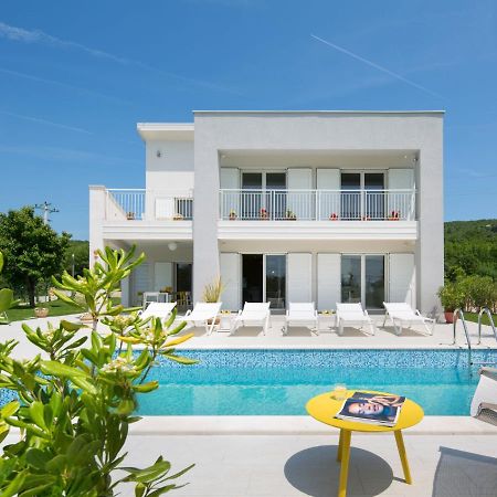 Villa Debora Diminići Exteriör bild