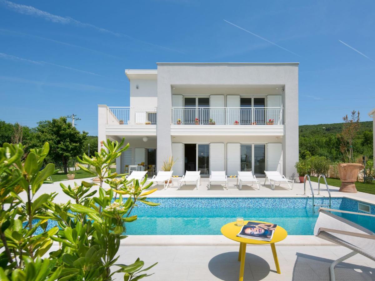 Villa Debora Diminići Exteriör bild